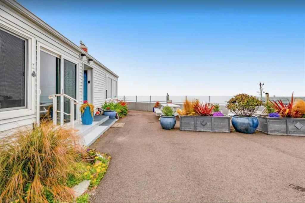 Condo By The Sea リンカーン・シティー エクステリア 写真